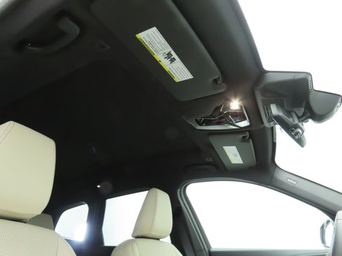 Used 2025 BMW X1 xDrive28i w/ Premium Package image 19