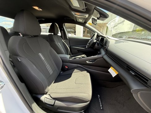 New 2025 Hyundai Elantra Sport w/ Cargo Package image 15