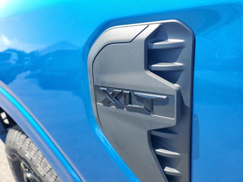 New 2025 Ford Ranger XLT w/ Black Appearance Package image 9