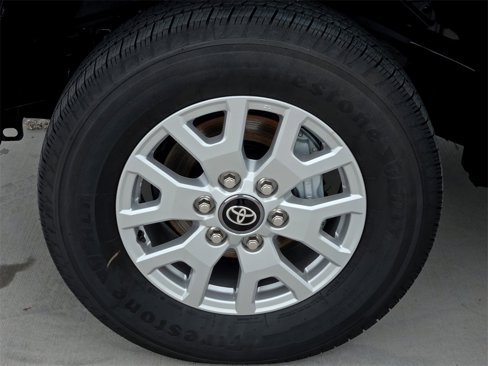 Used 2025 Toyota Tacoma SR5 image 7