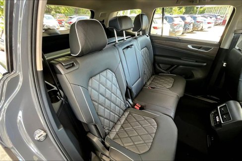 New 2025 Volkswagen Atlas SEL Premium R-Line image 20