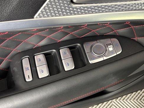 Used 2022 Genesis G70 3.3T image 16
