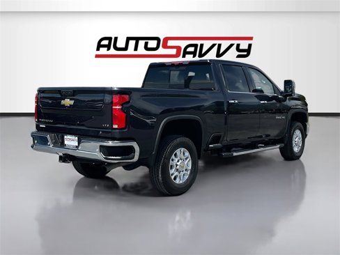 Used 2024 Chevrolet Silverado 3500 LTZ w/ LTZ Convenience Package image 7