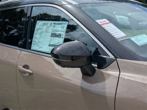 New 2025 Nissan Rogue Platinum w/ Platinum Premium Package image 10