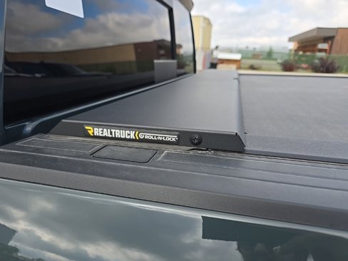 Used 2025 Chevrolet Silverado 1500 ZR2 w/ Technology Package image 7