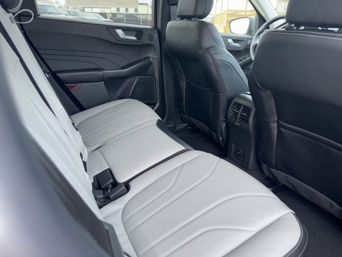 New 2025 Ford Escape SE w/ PHEV Premium Package image 12