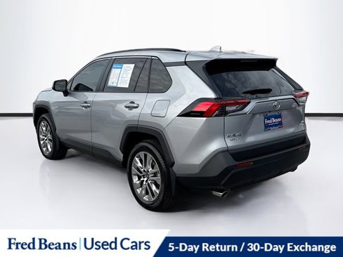 Used 2025 Toyota RAV4 XLE Premium image 5