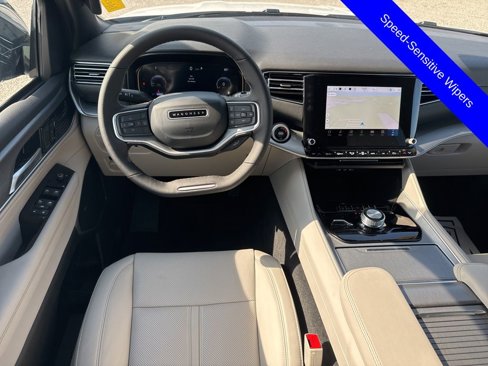 New 2025 Jeep Wagoneer 4WD image 18