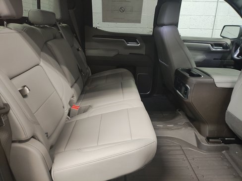 New 2026 GMC Sierra 1500 SLT w/ SLT Premium Plus Package image 11