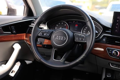 Used 2022 Audi A4 2.0T Premium image 30
