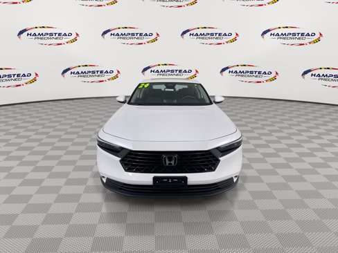 Used 2024 Honda Accord EX image 3