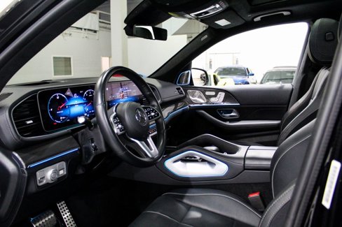 Used 2023 Mercedes-Benz GLS 580 4MATIC image 9
