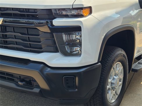 New 2025 Chevrolet Silverado 3500 W/T image 11
