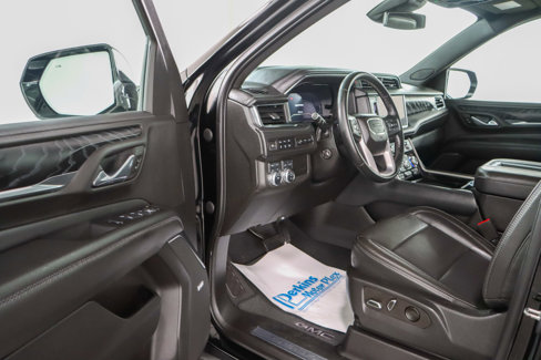 Used 2023 GMC Yukon Denali image 3