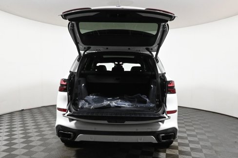 New 2026 BMW X5 xDrive40i w/ M Sport Package image 37