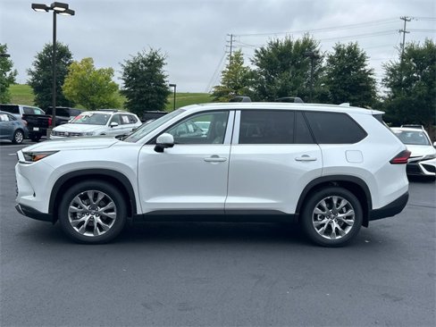 Used 2025 Toyota Grand Highlander FWD image 7