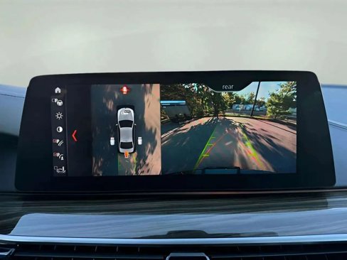 Used 2018 BMW 540i xDrive image 19