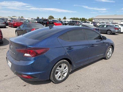 Used 2020 Hyundai Elantra SEL image 2
