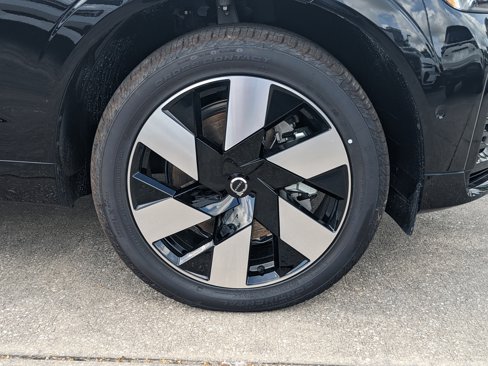 New 2025 Volvo XC60 T8 Plus w/ Protection Package Premier image 11