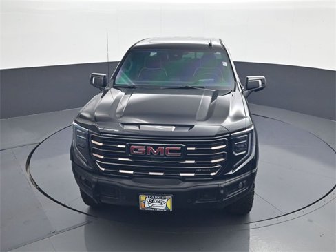 Used 2023 GMC Sierra 1500 AT4X image 14