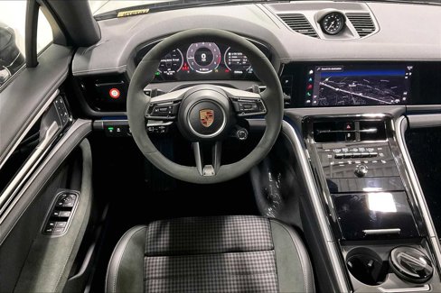 New 2025 Porsche Panamera 4 image 13