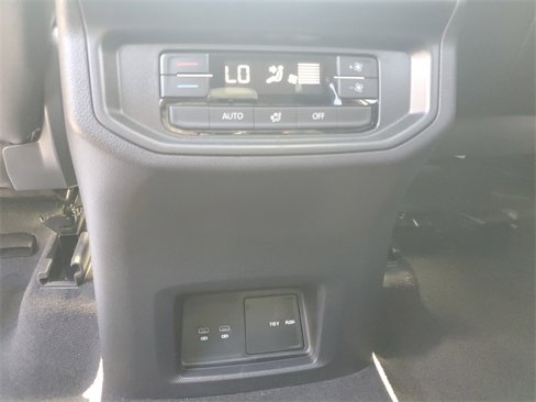 New 2026 Volkswagen Atlas SE image 12