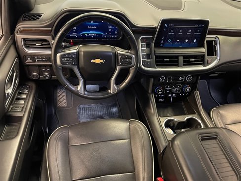 Used 2023 Chevrolet Suburban Premier image 6