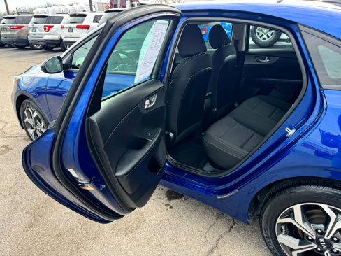 Used 2021 Kia Forte LXS image 12