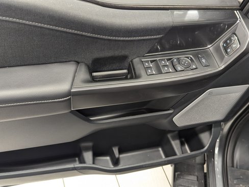 New 2025 Ford F150 Lariat image 8