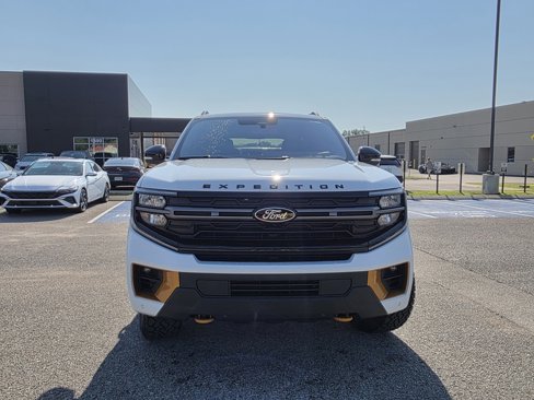 New 2025 Ford Expedition Tremor image 2