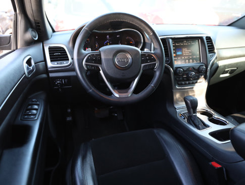 Used 2017 Jeep Grand Cherokee Limited image 14