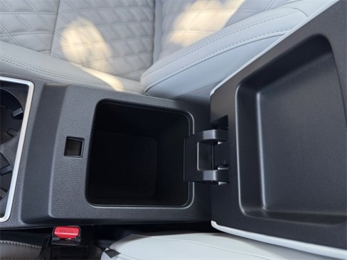New 2025 Mitsubishi Outlander SEL image 23