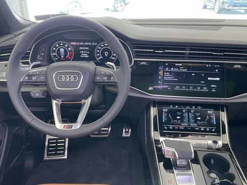 New 2025 Audi RS Q8 performance image 27