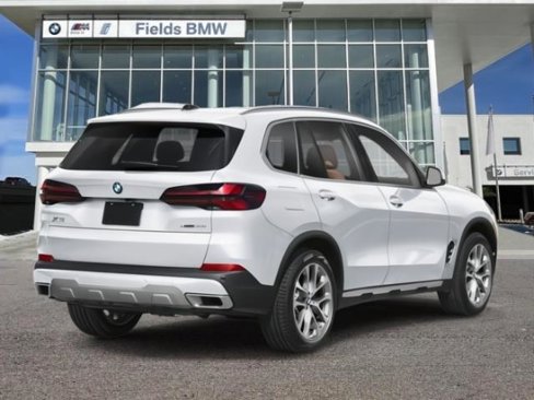 New 2026 BMW X5 M60i image 2