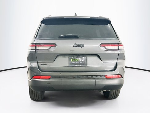 Used 2024 Jeep Grand Cherokee L Laredo image 7