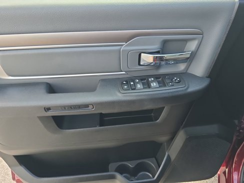 Used 2024 RAM 1500 Classic SLT image 20