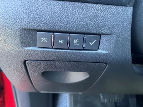 Used 2014 Chevrolet Captiva Sport LTZ image 31
