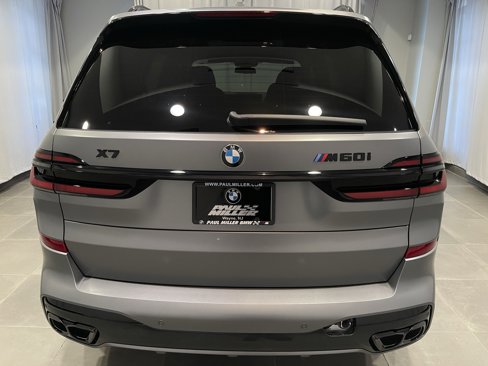 New 2026 BMW X7 M60i image 5