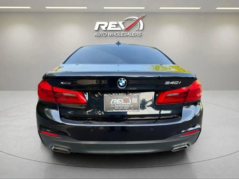 Used 2018 BMW 540i xDrive image 4