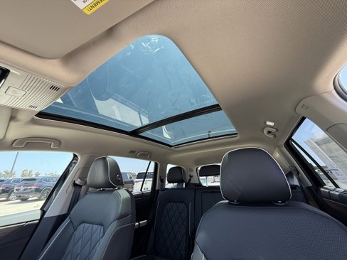 New 2025 Volkswagen Atlas SEL Premium R-Line image 17