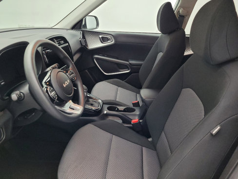 Used 2023 Kia Soul S image 17