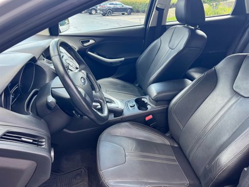 Used 2014 Ford Focus SE w/ Equipment Group 201A image 16