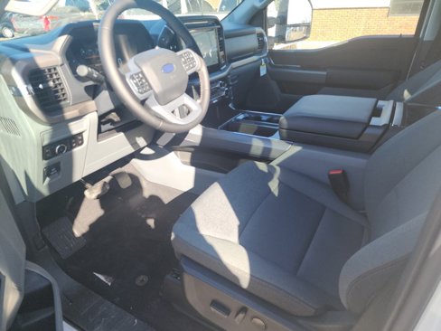 New 2025 Ford F150 XLT w/ Equipment Group 302A MID image 7