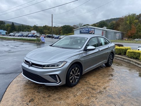 Used 2025 Volkswagen Jetta S image 3