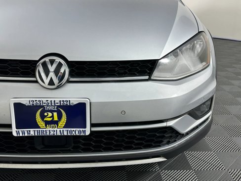 Used 2017 Volkswagen Golf Alltrack SE image 6
