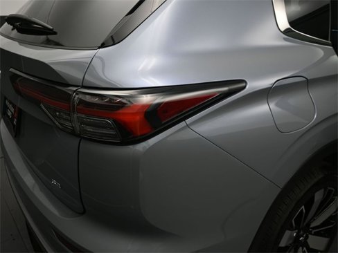 New 2025 Mitsubishi Outlander SE image 27