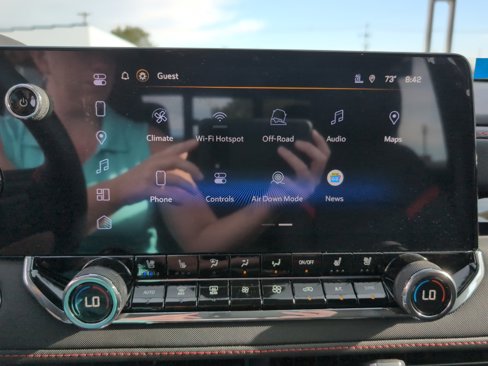 New 2025 Chevrolet Colorado Z71 w/ Technology Package image 13