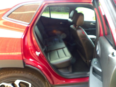 Used 2025 Chevrolet Trax RS w/ Sunroof Package image 42