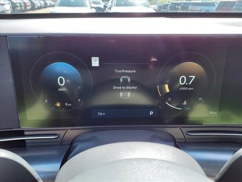 Certified 2025 Hyundai Kona Limited image 22