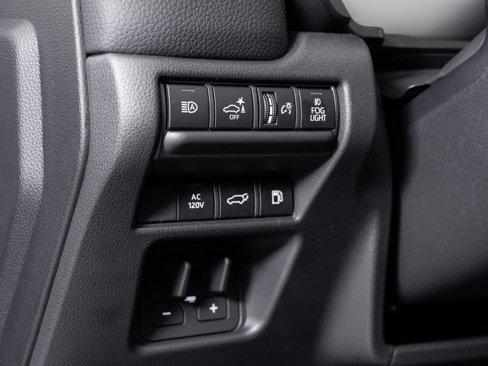 Used 2025 Toyota Land Cruiser image 10